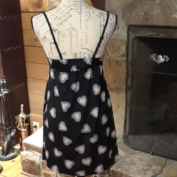 Betsy Johnson shortie nightgown - Picture 4 of 7